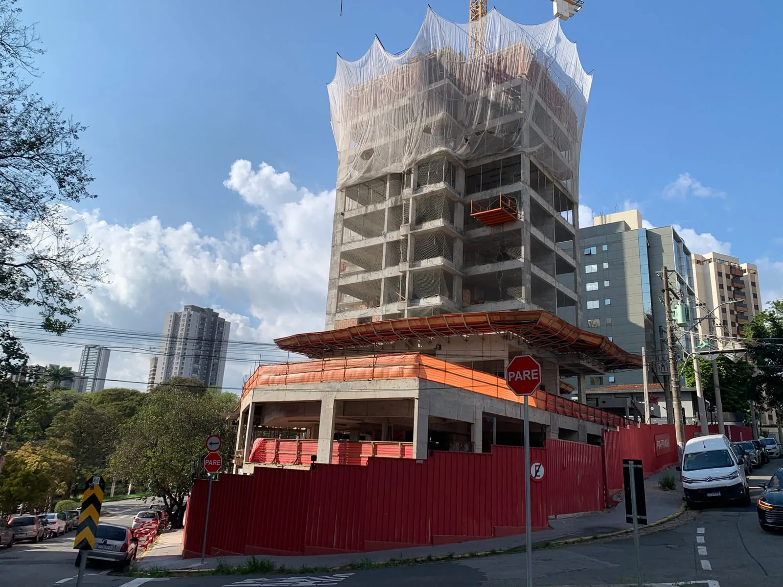 Obra do Magno Cambuí — foto 1