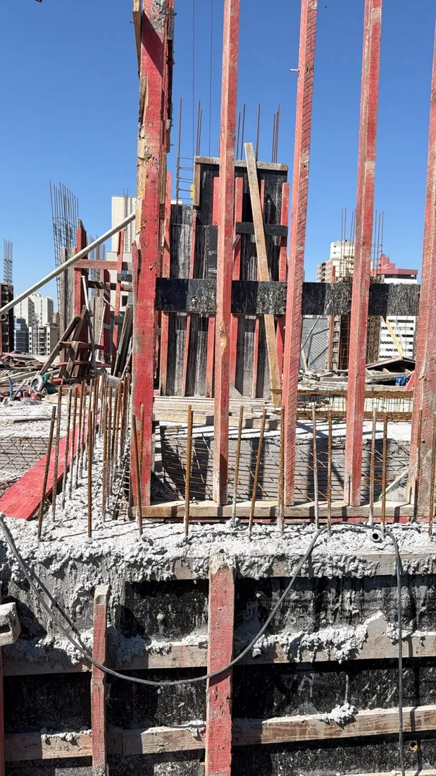 Obra do Magno Cambuí — foto 2