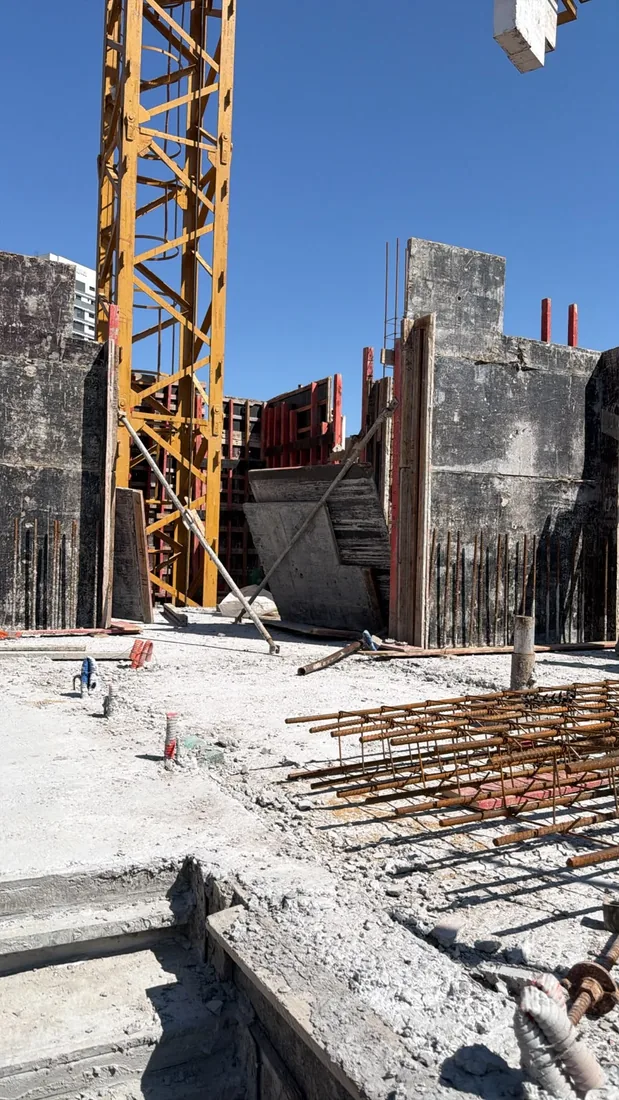 Obra do Magno Cambuí — foto 3